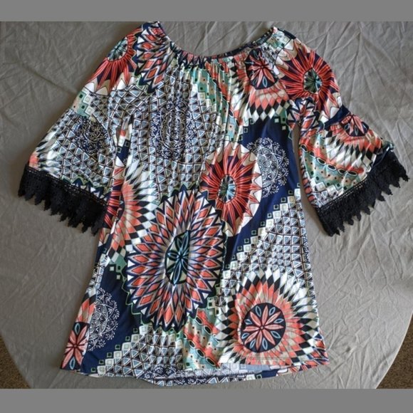 Boho mini dress with lace trimmed bell sleves ~EUC~ - Picture 1 of 4